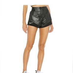 Nike City Ready, Woman’s Medium Black Shorts